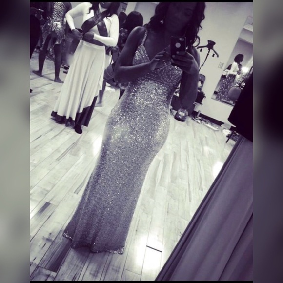 Gold lafemme pageant prom gown size 2 (fits 0-4) - Picture 3 of 5